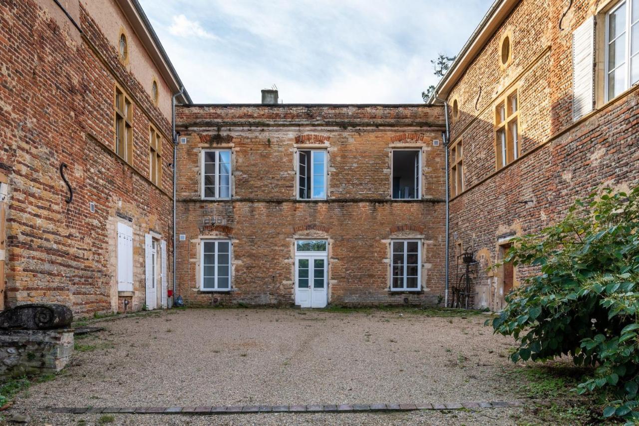 Appartements Au Chateau Ars Ars-sur-Formans Buitenkant foto