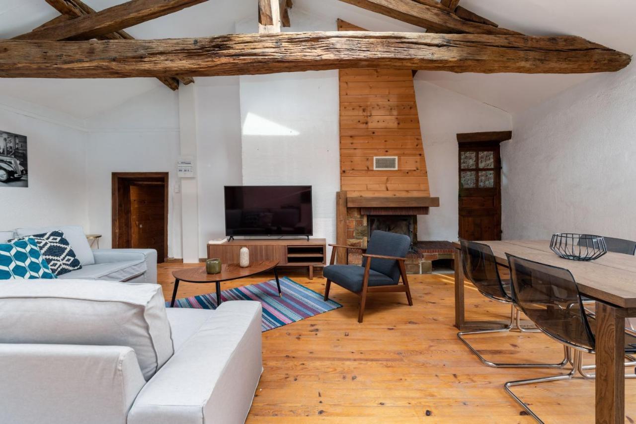 Appartements Au Chateau Ars Ars-sur-Formans Buitenkant foto